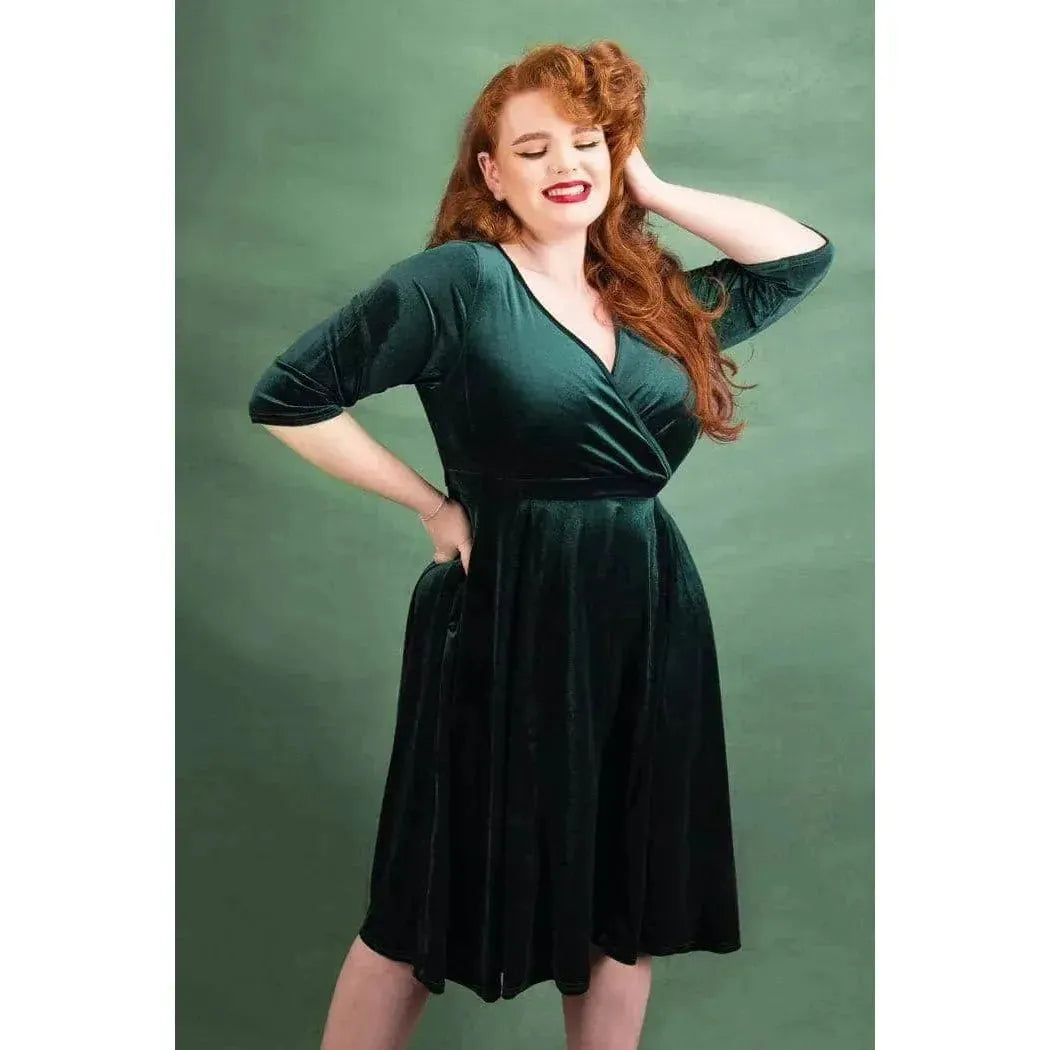 Lyra Dress - Emerald Velvet