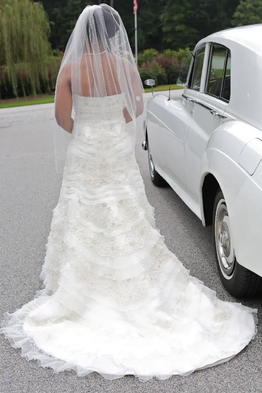 Oleg Cassini Strapless Lace and Tulle Slim Gown