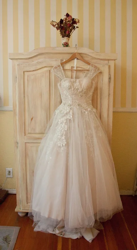 Oleg Cassini Tulle Ballgown with Champagne Lining and Beading/C